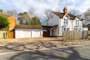 45, Crookham Road, Fleet GU51 5DT