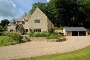 Dovedale, Road From South Of Vine Cottage To North Of Pumping Station, Moreton-in-marsh GL56 9HN