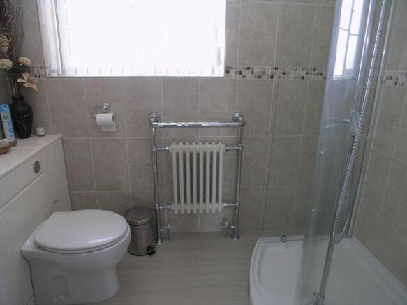 SHOWER ROOM
