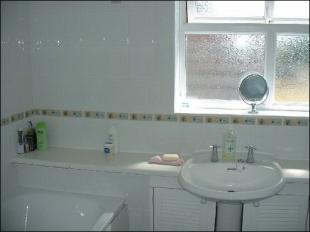 Family bathroom/wc