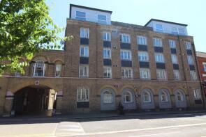 Flat 22, The Gatehouse, High Street, Romford RM1 1AN