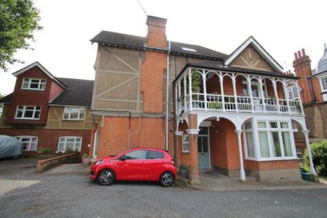 Flat L, 45 Cranes Park, Surbiton, Greater London