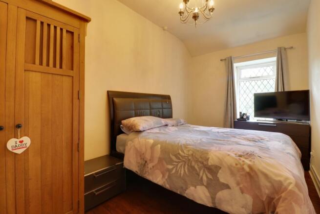 3 bed Semi-Detached for sale Image 7