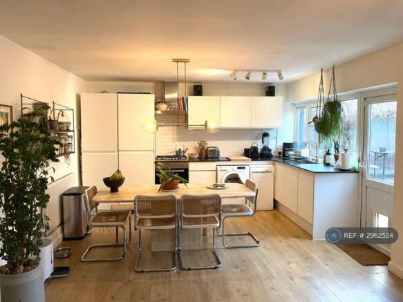 Kitchen/Dinner