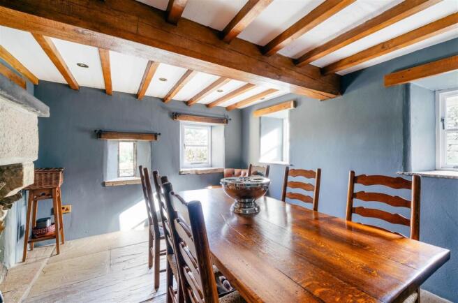 Dining Room-2.jpg
