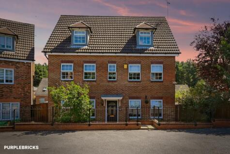 Dodsley Way, Clipstone village, Mansfield, NG21