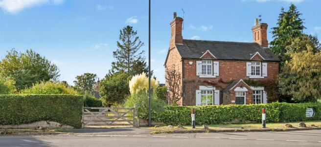 3-bed detached on The Gables, Swarkestone, Derbyshire, £550,000