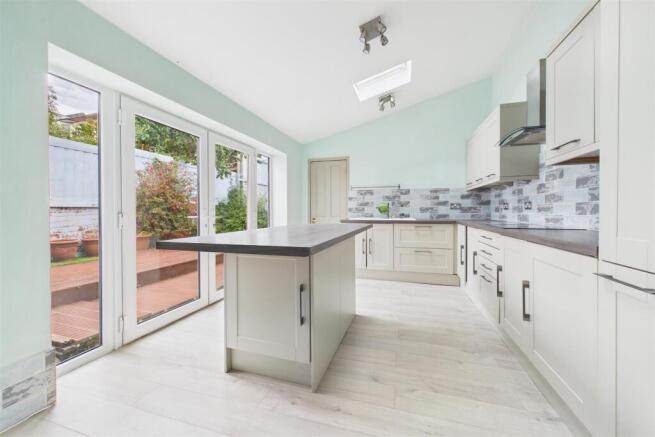 134 North Road, St. Andrews, Bristol BS6 5AL | Fre