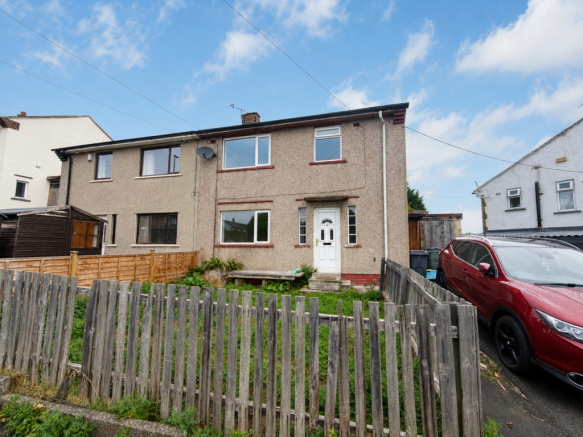 3 bed Semi-Detached to rent in keighley