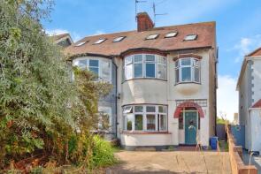 328, Southbourne Grove, Westcliff-on-sea SS0 0AQ