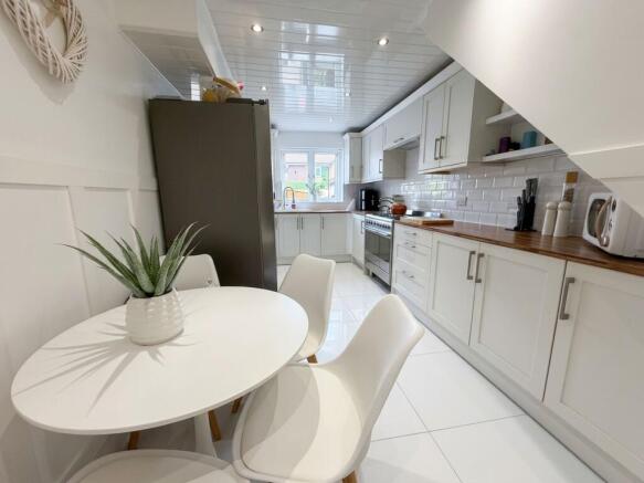 2 bed Terraced for sale Image 4