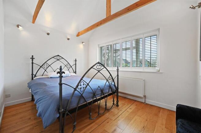 P&V - Ochenta - Bedroom3 (1).jpg