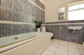 40a, Drayton Gardens, London W13 0LQ