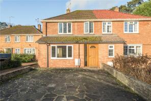31, Fox Road, Lower Bourne, Farnham GU10 3NZ