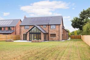9, The Furrows, Tetney DN36 5JW