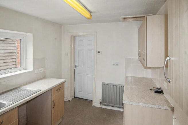 3 bed Terraced for sale Image 4