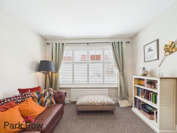 4 bed Detached for sale Image 7