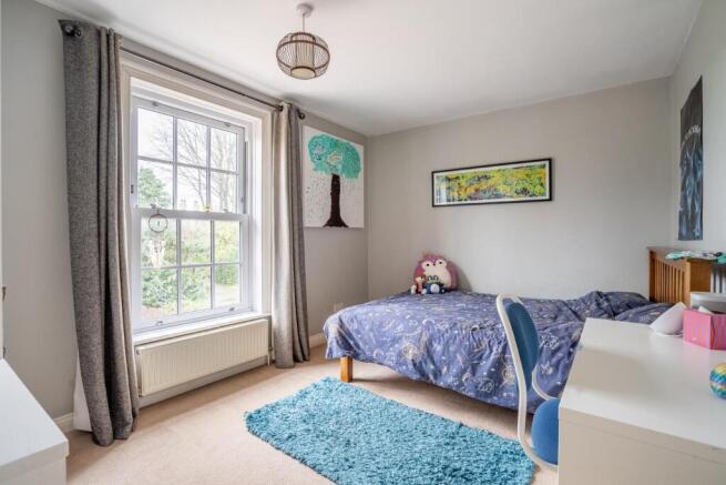 4 bed Detached for sale Image 8