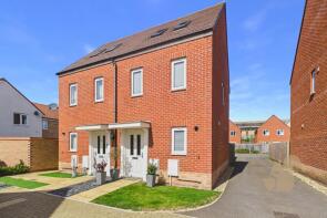 37, Allen Aldridge Grove, Colchester CO3 8BT