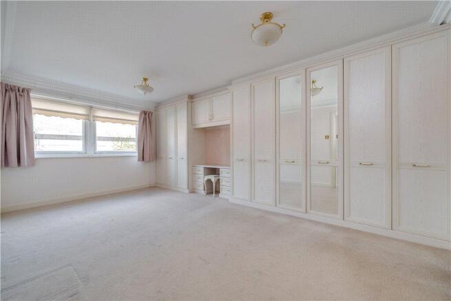 2 bed Apartment for sale Image 9