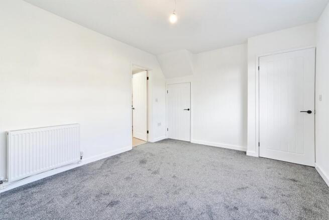 3 bed Terraced for sale Image 6