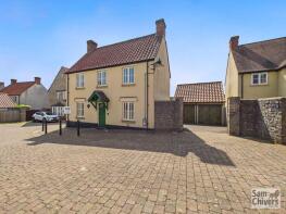 15, Blackberry Way, Radstock BA3 2RN