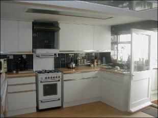 Kitchen Pic 1