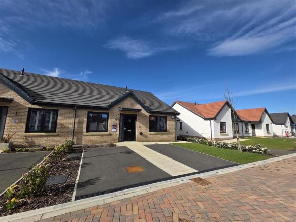 2 bed Semi-Detached for sale Image 11