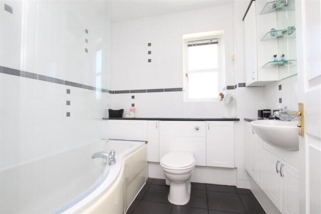 Bathroom.JPG