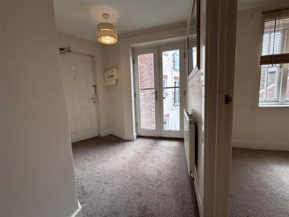 2 bed Apartment for sale Image 10