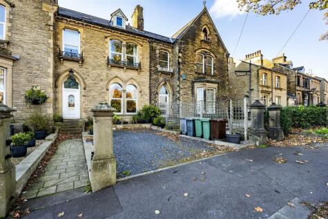 Gledholt Road, Gledholt, Huddersfield