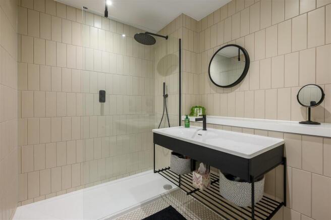 3 bed Penthouse for sale Image 10