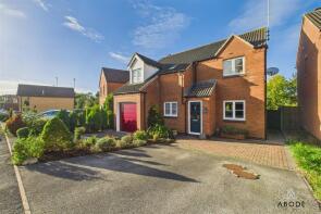 67, Lark Rise, Uttoxeter ST14 8SZ