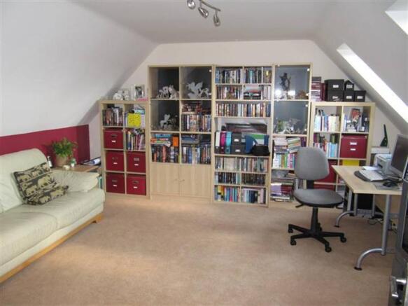 Photo 9