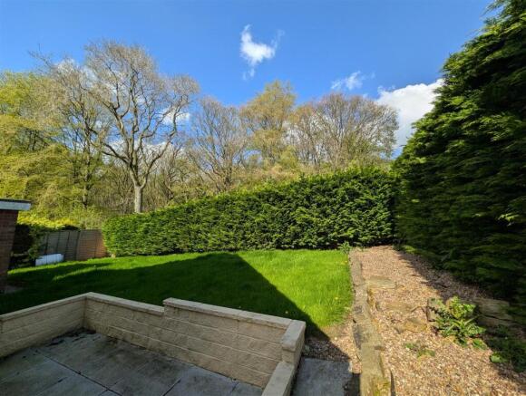 4 bed House for sale Image 5