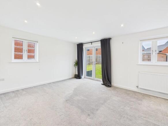 Sitting/Dining Room
