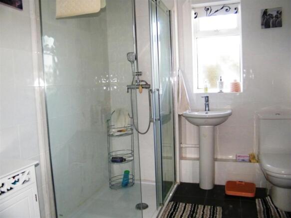 new bathroom.JPG
