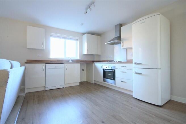 Collingwood Crescent, Swindon, Wiltshire, SN2 photo 4