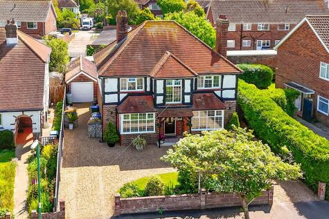 Harsfold Road, Rustington, BN16