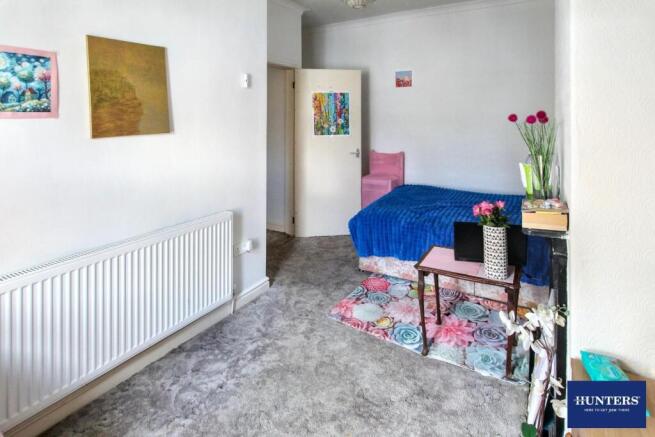 2 bed Terraced to rent Image 6