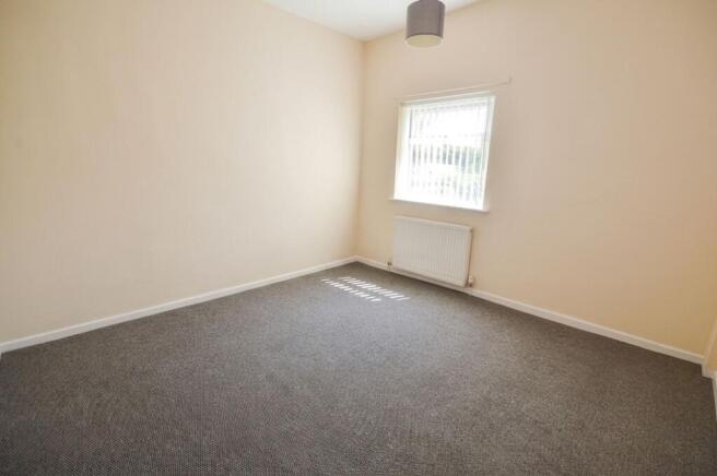 3 bed Terraced for sale Image 10