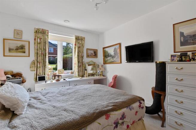 Bedroom .JPG