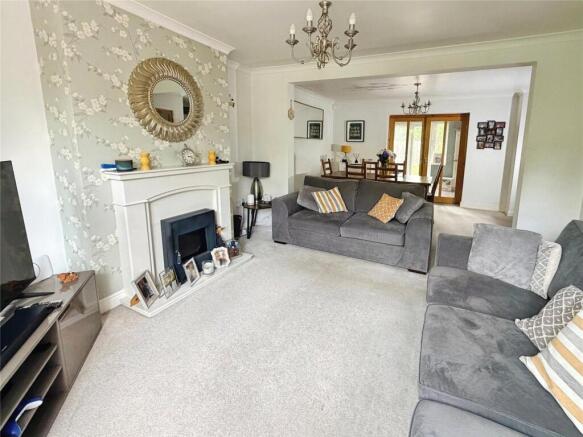 4 bed Semi-Detached for sale Image 6