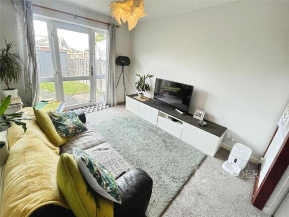 Bicton Avenue, Worcester, Worcestershire photo 3