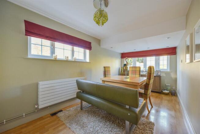 DININGROOM