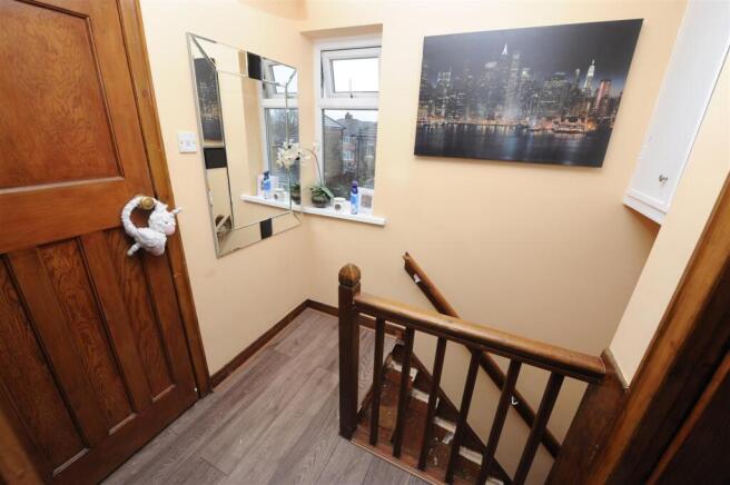 3 bed Semi-Detached for sale Image 7