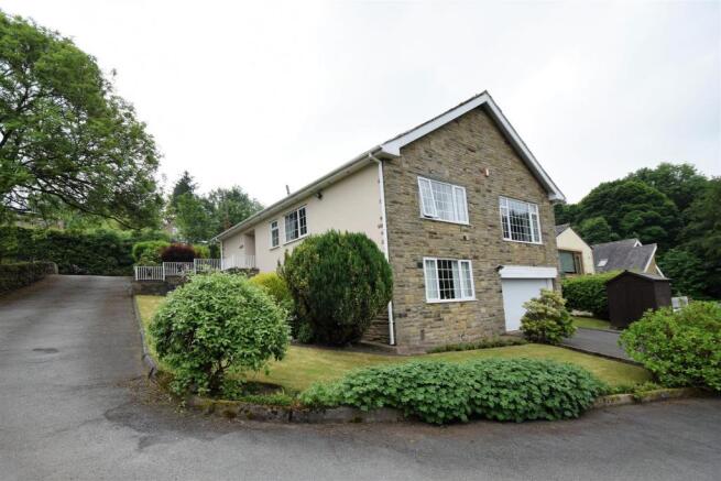 18 Corbiere, Elland Road, Ripponden, HX6 4JN Exter