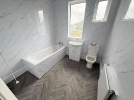 34, Ash Grove, London N13 5AR