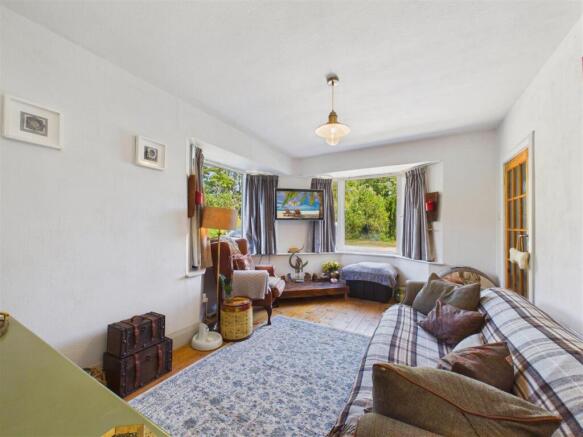 2 bed Semi-Detached for sale Image 9