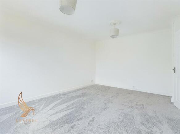 CAM02855G0-PR0033-STILL005.jpg